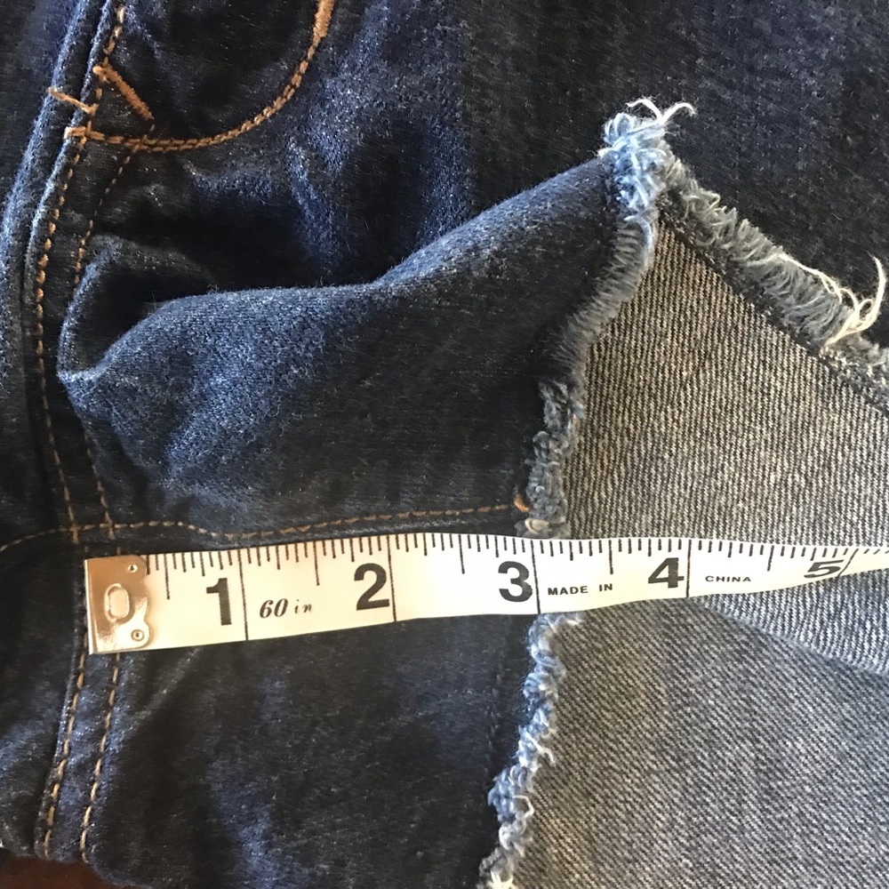 Old Navy Shorts, Size 8 - Picture 4 of 6